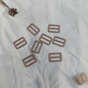 Anillo Deslizante de Lujo Personalizado en Forma de 8 para Tirantes de Sujetador, Accesorios de Moda para Trajes de Baño, Anillo Reutilizable - Product Image 1