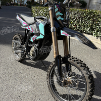 Moto tout-terrain électrique Surron Hyper Bee 8kW 2026 Hyper Bee 65 km/h haute vitesse 3 modes de puissance
