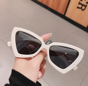 Women's New <b>Large</b> <b>Frame</b> Retro Sunglasses Popular Online Fashionable UV Resistant Street Photography Glasses Wholesale - Product Image 5