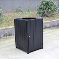 Poubelle extérieure simple en plastique imitation bois, de taille moyenne, pour rues, parcs et collectes de déchets commerciaux