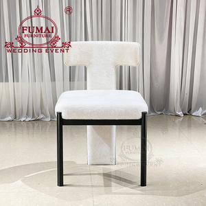 Chaises longues rembourrées avec structure en aluminium pour salle de banquet et restaurant - Product Image 1