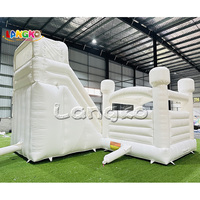 Location de château gonflable blanc avec piscine à balles, château gonflable avec toboggan aquatique