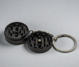 Mini Molinillo de Hierbas Secas Manual de Aleación de Zinc de 30 mm CANNA - Diseño Moderno - Product Image 5