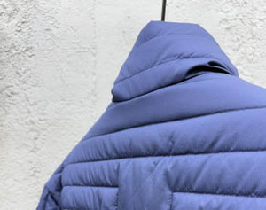 Veste d'hiver matelassée pour homme en gros avec capuche amovible, rembourrage en duvet de haute qualité, extérieur en nylon, coupe-vent en coton - Product Image 3