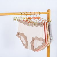 D5080 Vente en gros de cintres en or de haute qualité avec pinces, logo personnalisé, soutien-gorge, sous-vêtements, bikini, support en métal à un niveau pour l'affichage dans la garde-robe