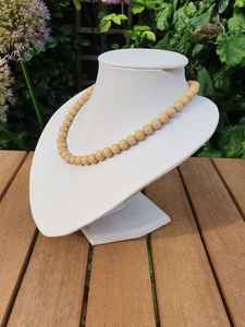 Colliers en bois naturel faits à la main à partir de perles de bois de qualité, adaptés à un usage quotidien, accessoires traditionnels et tendance - Product Image 3