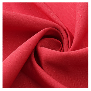 Tela Taslan de 120 g/m², Peso Medio, Resistente al Viento, Teñida en Color Liso, Material de Poliéster para Abrigos y Chaquetas, Disponible en Stock - Product Image 4