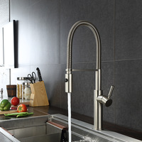 Robinet de cuisine moderne à poignée unique chromé, à un seul trou, avec douchette extractible et rotative