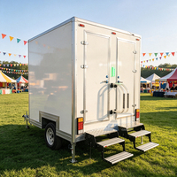 Remorque Sanitaire Mobile à 2 Cabines, Design Moderne, Prix Avantageux, Idéale pour Chantiers et Utilisation Extérieure