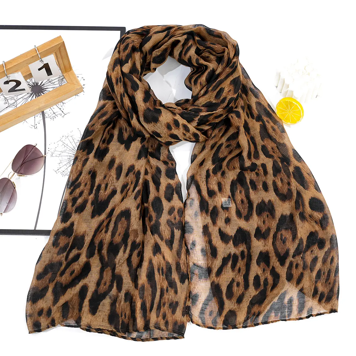 Produttore personalizzato alla moda voile leopardato morbido sottile scialle da donna