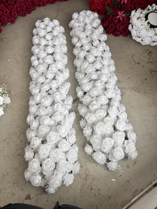 Centros de Mesa con Rosas Blancas de 200 cm para Decoración Floral de Mesa Principal en Bodas de Estilo Minimalista - Product Image 3