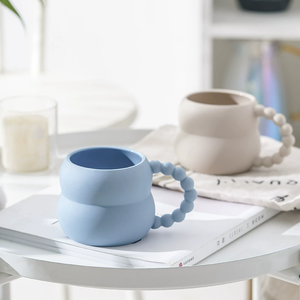 Tasse à café en porcelaine nordique en forme de gourde avec poignée perlée, tasse à thé en céramique pour la maison, le bureau ou comme cadeau - Product Image 5
