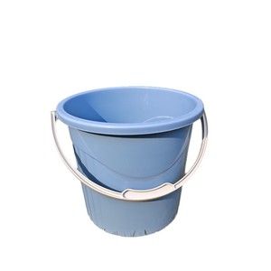 ถังน้ำพลาสติกทรงกลมมีหูจับหลากสีสำหรับใช้ในบ้านและนอกบ้าน - Product Image 5