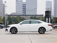 V-W Passat 2026 380TSI Starry Long Soar Edition Berline 5 places Voiture moyenne pour les cadres dirigeants et les voyages familiaux haut de gamme