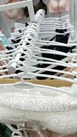 Porte-soutien-gorge en plastique flexible avec support d'affichage pour jupes d'enfants et vêtements intérieurs, pour utilisation dans le salon