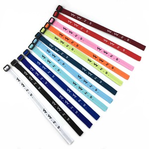 Pulseras de Malla Ajustables Personalizadas con el Mensaje WWJD (Qué Haría Jesús), Coloridas - Product Image 2