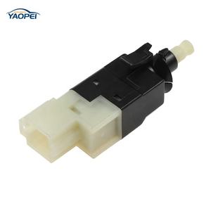 Interrupteur de feu stop 0015456709 pour <span class=keywords><strong>Mercedes</strong></span>-Benz W169 W211 <span class=keywords><strong>W219</strong></span> 2007-2014 - Product Image 4