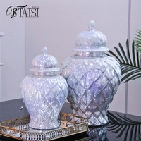 Vase en céramique J286 blanc et or à lignes croisées, décoration de table de luxe, pot à gingembre texturé pour la décoration intérieure
