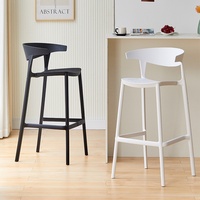 Tabouret haut d'extérieur nordique chaise de bar au design moderne avec dossier empilable pour salle de sport à domicile salon utilisation hôtel
