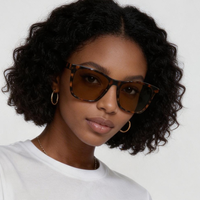Lunettes de soleil carrées classiques en plastique écaille de tortue, verres polarisés marron, protection UV400, anti-reflets, pour activités de plein air et voyages, pour adultes