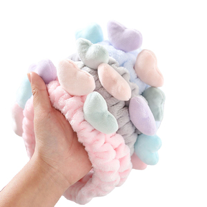 Wholesales लड़कियों प्यारा दिल डिजाइन चेहरा धोने आलीशान Hairband नरम दिल मीठा ऊन लोचदार हेडबैंड - Product Image 6