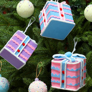 Boules de Noël en forme de cube colorées de haute qualité TANG XI 8 cm - Parfaites pour les décorations de fête et les travaux manuels Boule de Noël de luxe - Product Image 4