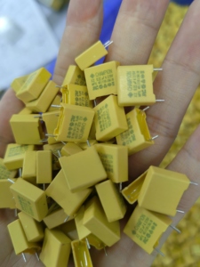 Bevenbi MKP <span class=keywords><strong>X2</strong></span> 334K <span class=keywords><strong>0.33Uf</strong></span> 275V 275vac <span class=keywords><strong>310V</strong></span> Tụ Điện Màng Polypropylen Được Mạ Kim Loại - Product Image 6