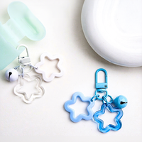 Porte-clés créatif double pentagramme avec pendentif clochette, accessoire de décoration DIY mignon pour sacs homme et femme