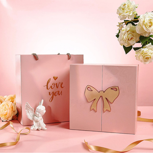 กล่องของขวัญรูปโบว์คู่ ดอกไม้ประดิษฐ์ ปรับแต่งได้ รูปทรงสี่เหลี่ยมเรียบง่าย สำหรับวันวาเลนไทน์ ขอแต่งงาน สารภาพรัก ของขวัญลิปสติก - Product Image 1