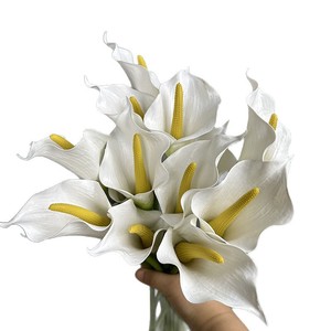 Fleur artificielle LO-1165 Calla Lily noire au toucher réel, Calla Lily artificielle en PU pour arrangements floraux et centres de table - Product Image 5