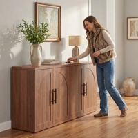 Buffet moderne en bois à 4 portes cannelées, armoire de rangement de 63 pouces avec portes cintrées pour salon, meuble TV pour la maison