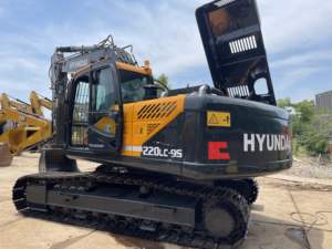 Il Miglior Escavatore Cinese Hyundai 220-9s con Braccio Lungo a Prezzo Conveniente - Product Image 3