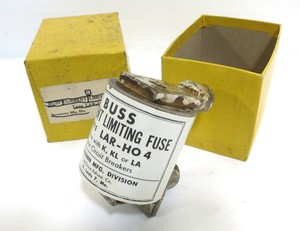 PLC NEW LAR-H04 <strong>Buss</strong> Current Limiting Fuse <strong>K</strong> KL LA Breakers LAR-HO4 LARH04 Warranty Product - Product Image 1
