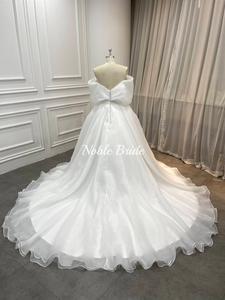 Gaun pengantin putih tanpa bahu dengan rok Tule tipis pita Organza depan silang dan gaun pengantin romantis - Product Image 4