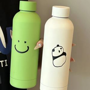 กระติกน้ำสแตนเลสสองชั้นปากเล็กทรงสปอร์ตสีแดงแบบสุญญากาศสำหรับกีฬากลางแจ้ง - Product Image 2