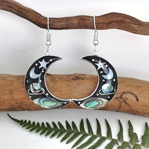 Orecchini pendenti smaltati a forma di luna e pianeta da donna, gioielli di moda vintage unici e di design - Product Image 2