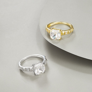 Anillo de Plata de Ley S925 con Moissanita Cuadrada, Anillo de Lujo Ligero para Mujer, Anillo de Compromiso, Joyería para el Dedo Índice para Uso Diario - Product Image 4