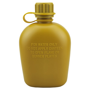 Muestra gratis para acampar y hacer senderismo, cantimplora original de acero inoxidable de fábrica con una taza y un cinturón de nailon verde - Product Image 1