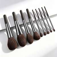 Ensemble de 9 pinceaux de maquillage brun foncé avec étui, comprenant un pinceau à poudre et un pinceau de contour, outils cosmétiques professionnels de beauté