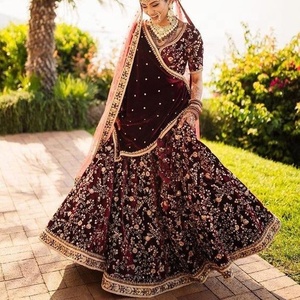 -- New-สวย --- หนัก-เจ้าสาว Koti ,Lehenga ชุดที่มีสง่างามประดับประดาในแก้วคริสตัลลูกปัดหินทำงานสำหรับงานแต่งงาน = 2021 - Product Image 1