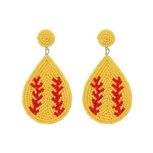 Boucles d'oreilles de sport en perles faites à la main pour les femmes Game Day Baseball Soccer Basketball Football Fashion Drop Boucles d'oreilles - Product Image 1