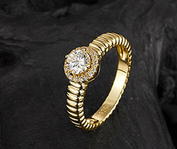 Anillo Texturizado de Plata Pura S925 con Incrustaciones de Moissanita, Clásico para Propuesta, Regalo para Novia y Amante - Product Image 5
