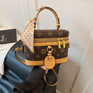 Bolsos de Diseño Versátiles Tipo Cubo para Mujer, Bolso de Mano, Novedad 2026, Casual, de Hombro y Cruzado, con Cierre de Cremallera, Tamaño Pequeño - Product Image 6