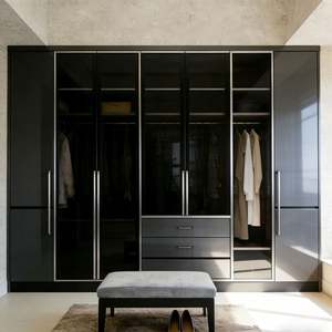 Armoire BALOM sur mesure, style moderne italien de luxe, bois brun foncé, verre, placard, armoire sur mesure avec zone de suspension ouverte - Product Image 3