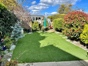 Gazon artificiel sans herbe et sans sable adapté aux animaux domestiques, peut être utilisé dans les cours, les balcons, les toits, les terrasses, les écoles - Product Image 4