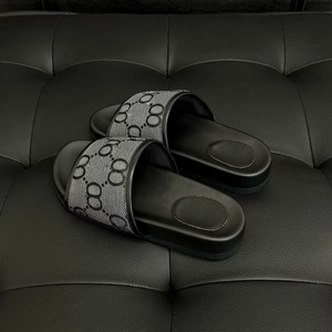 2026 Luxury Beach Slippers Outdoor Sandals Ladies Luxury Sandals Designer Slippers Ladies <b>Slide</b> Slippers Women - Product Image 5
