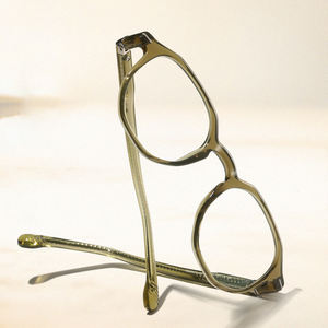 Gafas <span class=keywords><strong>de</strong></span> Lectura Clásicas y Modernas Personalizables al por Mayor, Protección UV400, Ligeras, Montura Completa <span class=keywords><strong>de</strong></span> Acetato Gris Sólido - Product Image 2