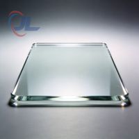 Étagère en verre incurvé trempé de 5mm 6 cm 8mm d'épaisseur verre trempé teinté de barrière