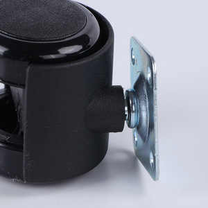 Ruedas para Silla de Oficina Kozo, Ruedas Planas Negras de 2 Pulgadas con Freno para Muebles - Product Image 3