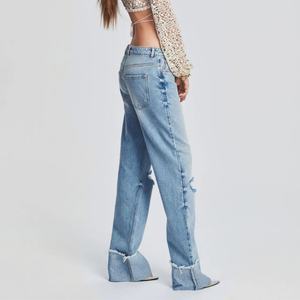 กางเกงยีนส์สีน้ำเงินขายดี ทรงบอยเฟรนด์ เอวกลาง แต่งรอยขาดที่เข่า สำหรับผู้หญิง - Product Image 4